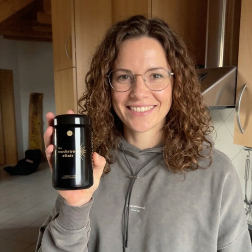 Kundin mit The Mushroom Elixir